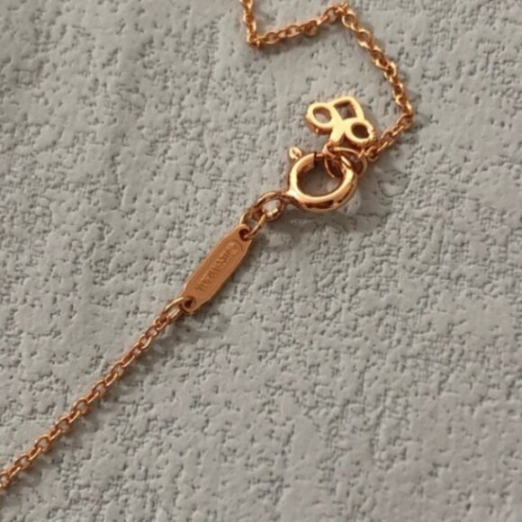 Symbolic Gold Key Necklace with Gemstone Detailing - Picture 4 of 6